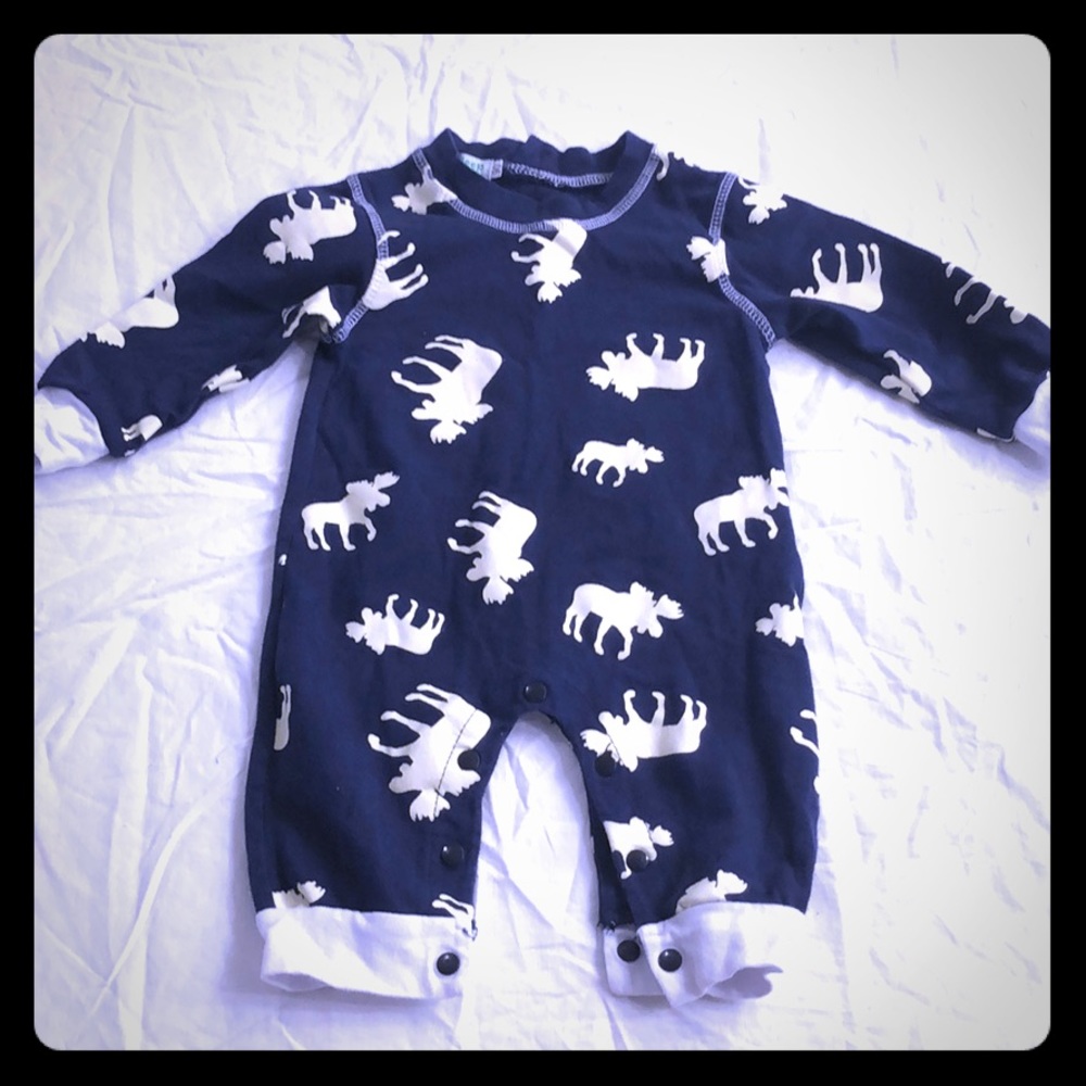 Baby Boy Moose Jumper EUC with snaps